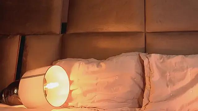 angelinepossy on StripChat