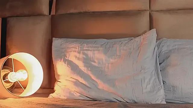 angelinepossy on StripChat