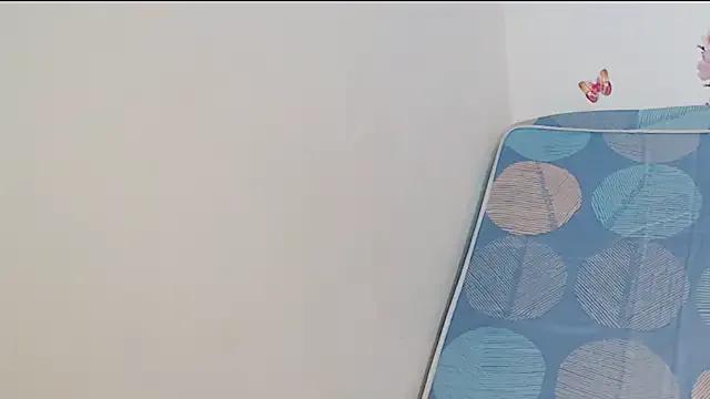 angelyxs on StripChat