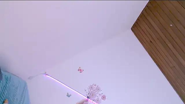 angelyxs on StripChat