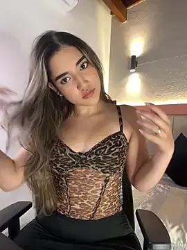 AniiRose on StripChat