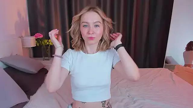 Annie_Leone on StripChat