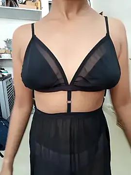 anshika0124 on StripChat