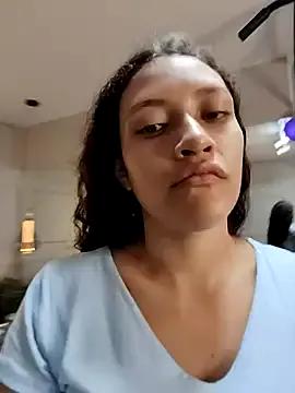 ArielBlossom___ on StripChat