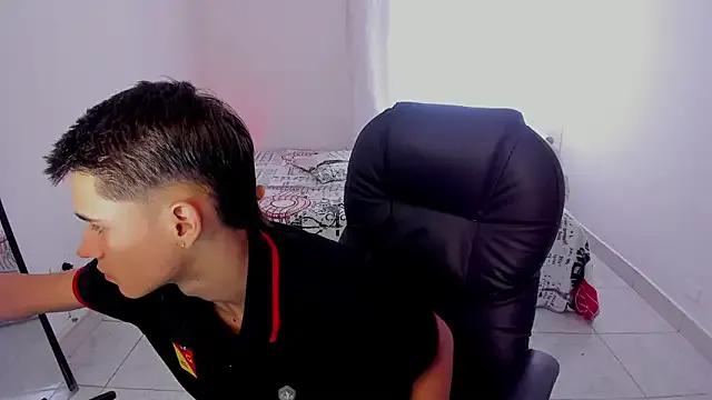 Aron_Boyy on StripChat