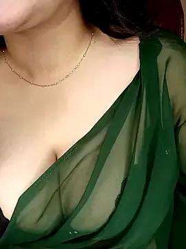 Arya_90 on StripChat