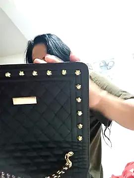 ashley69_brown on StripChat