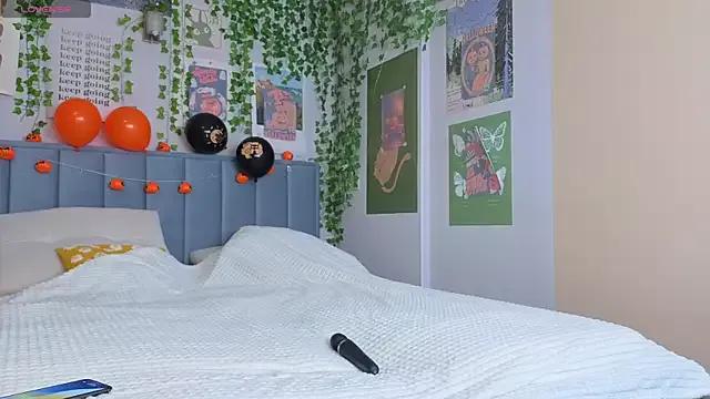 Ashley_Pierce on StripChat