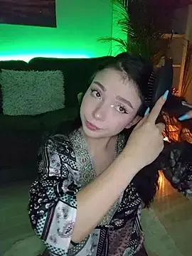 Avery-- on StripChat