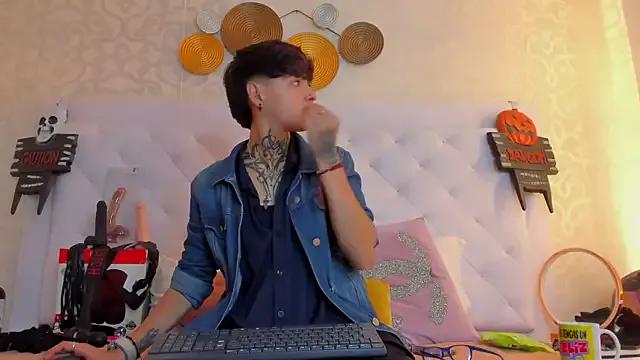 b3k_afrodict on StripChat