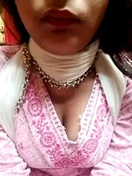 Babe_Doll04 on StripChat