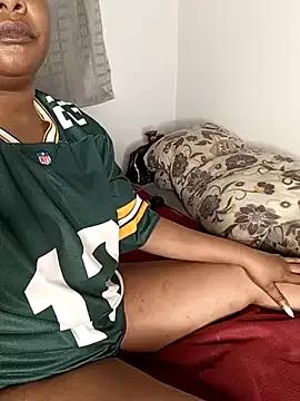 Babez_show on StripChat