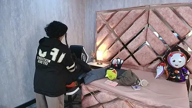 Babyyrasta666 on StripChat