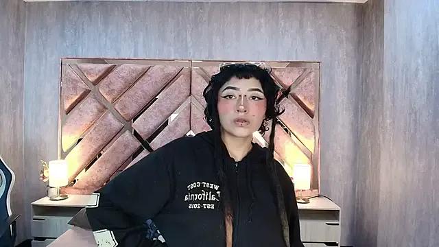 Babyyrasta666 on StripChat