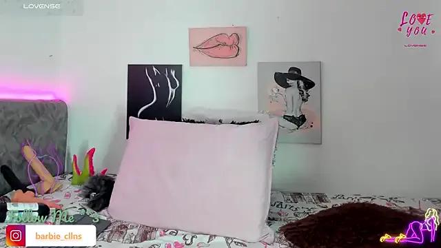 BarbieHotLaura on StripChat