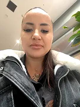 beautydiamond — Ride dildo right now