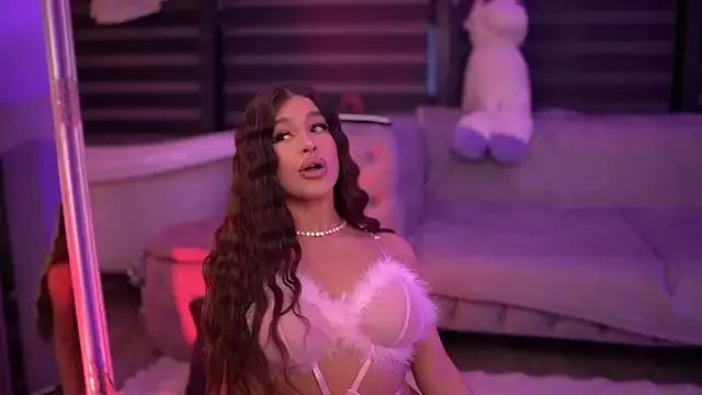 BellaNoirre on StripChat