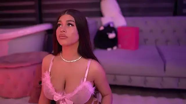 BellaNoirre on StripChat