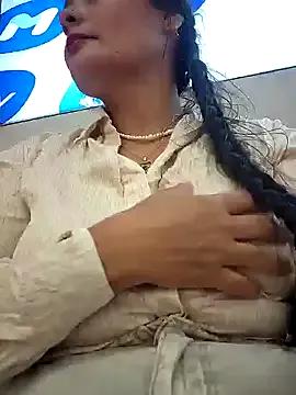 bellapaty on StripChat