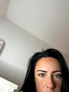 Bethrae25 on StripChat