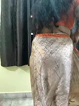 bhuvana_555 on StripChat