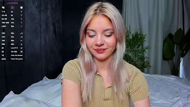 BlissBoardley on StripChat