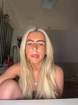 BlondeBetty's avatar