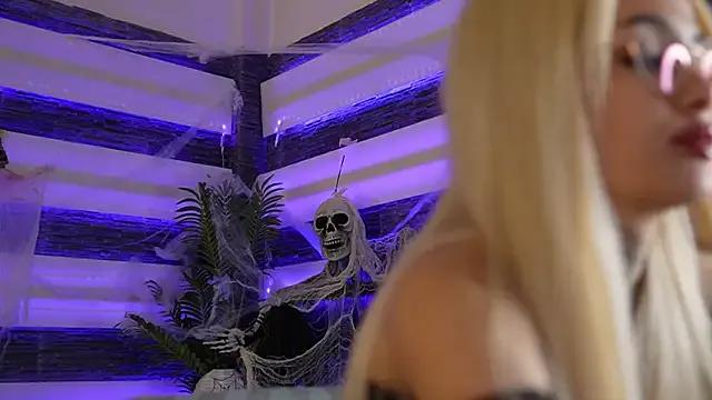 blondie_muller on StripChat