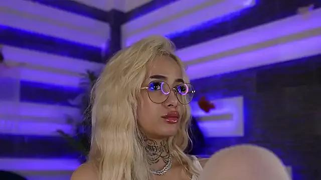 blondie_muller on StripChat