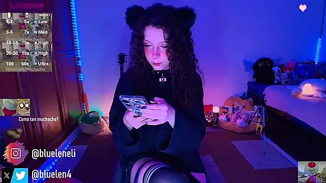 bluelen on StripChat