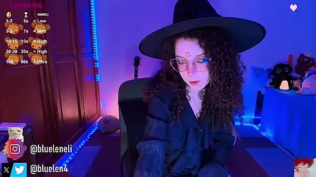 bluelen on StripChat