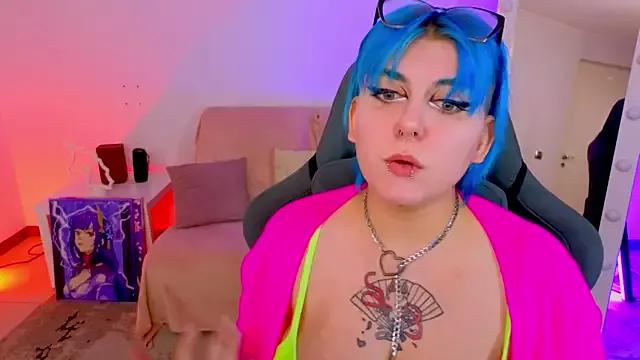 bluelunaray on StripChat