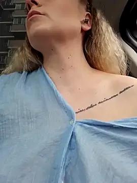 Bondgirl_013 on StripChat