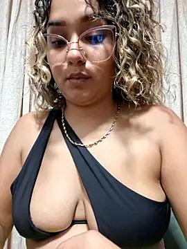 BrendaGirs on StripChat