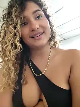 BrendaGirs on StripChat