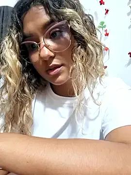 BrendaGirs on StripChat