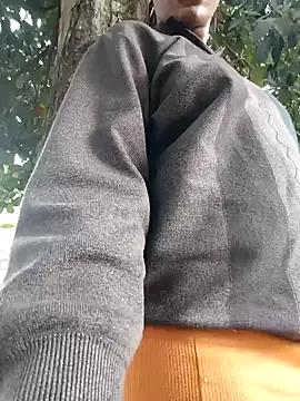 Broan_me on StripChat