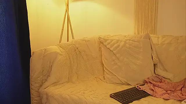 bunnycuteshy on StripChat