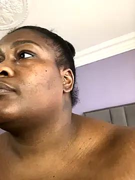 bustytitsxxx on StripChat