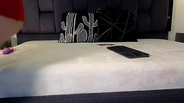 Calipso_Parisi on StripChat