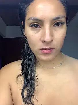 Cami_Leon2 on StripChat