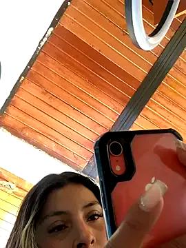 Cami_Leon2 on StripChat