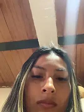 Cami_Leon2 on StripChat