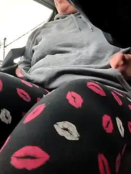 Canadian_BBW on StripChat