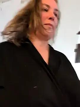 Canadian_BBW on StripChat