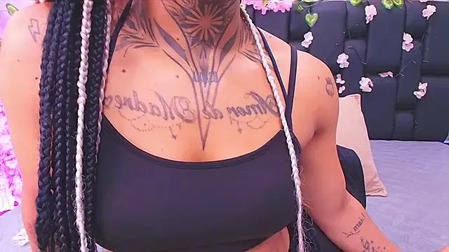 canela_oss on StripChat