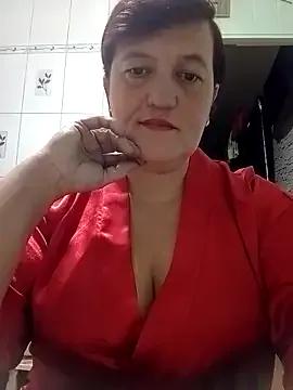 Caramellove8877 on StripChat