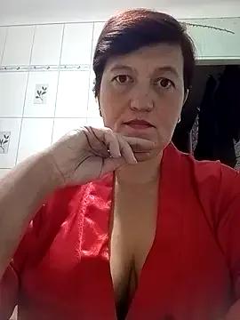 Caramellove8877 on StripChat