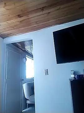 CARITOMIO on StripChat