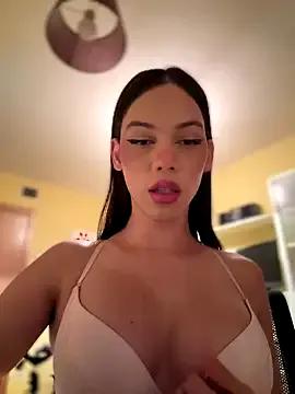 Carlita_cute on StripChat